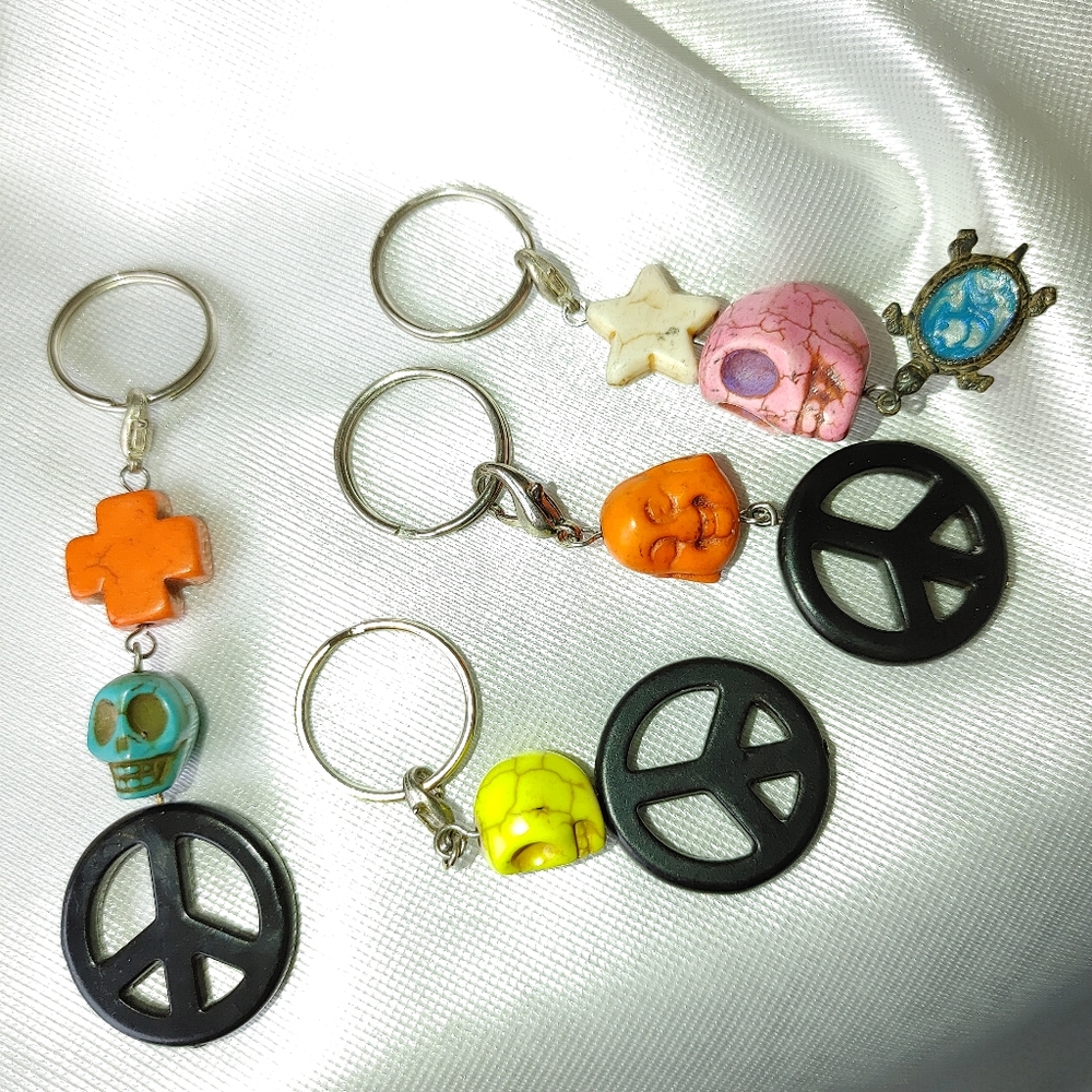 Howlite pendant or keychains